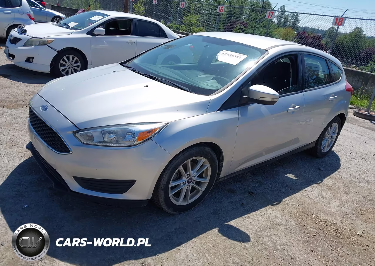 2017 Ford Focus Se VIN:1FADP3K24HL246403 - 2