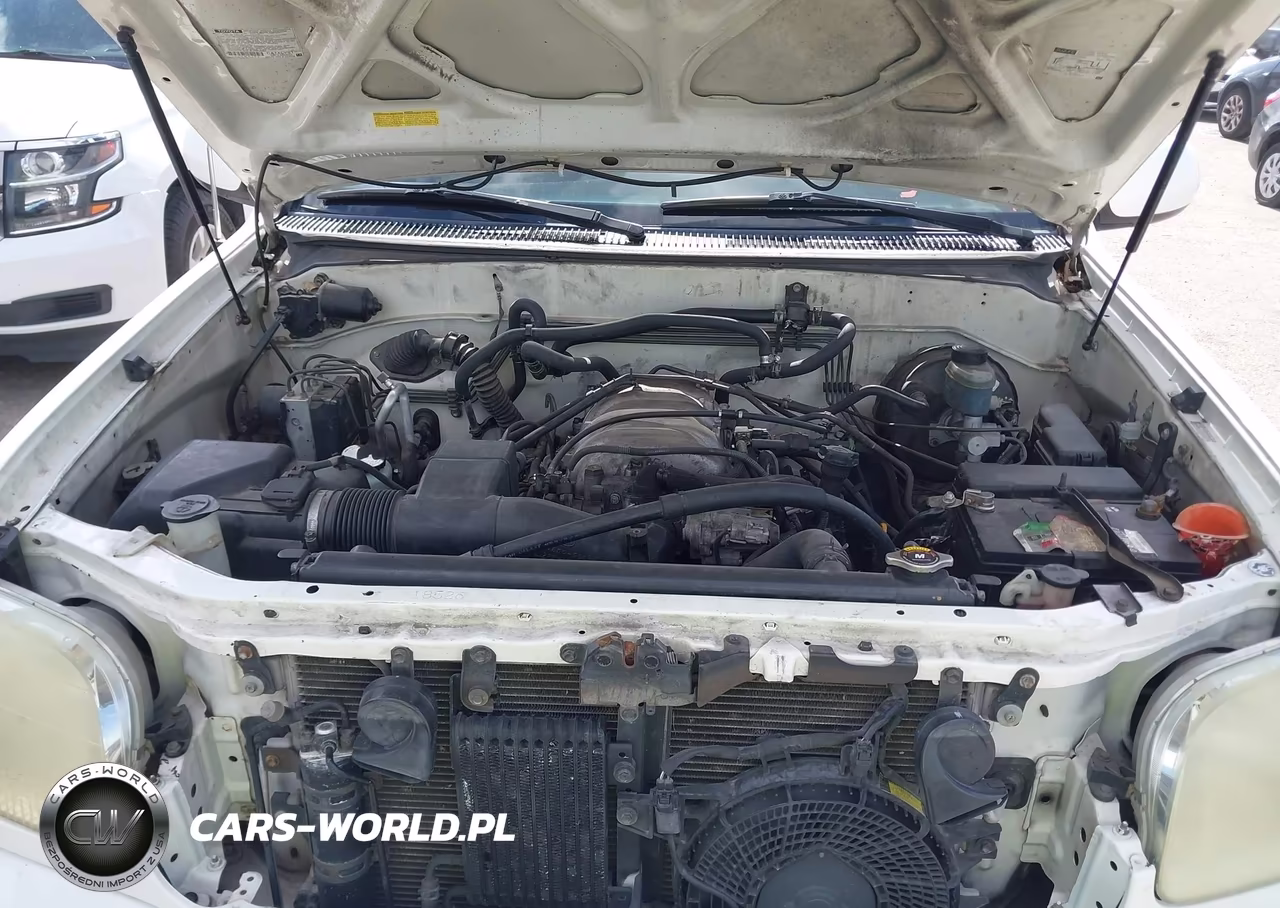 2002 Toyota Sequoia Limited V8 VIN:5TDZT38A32S118797 - 10