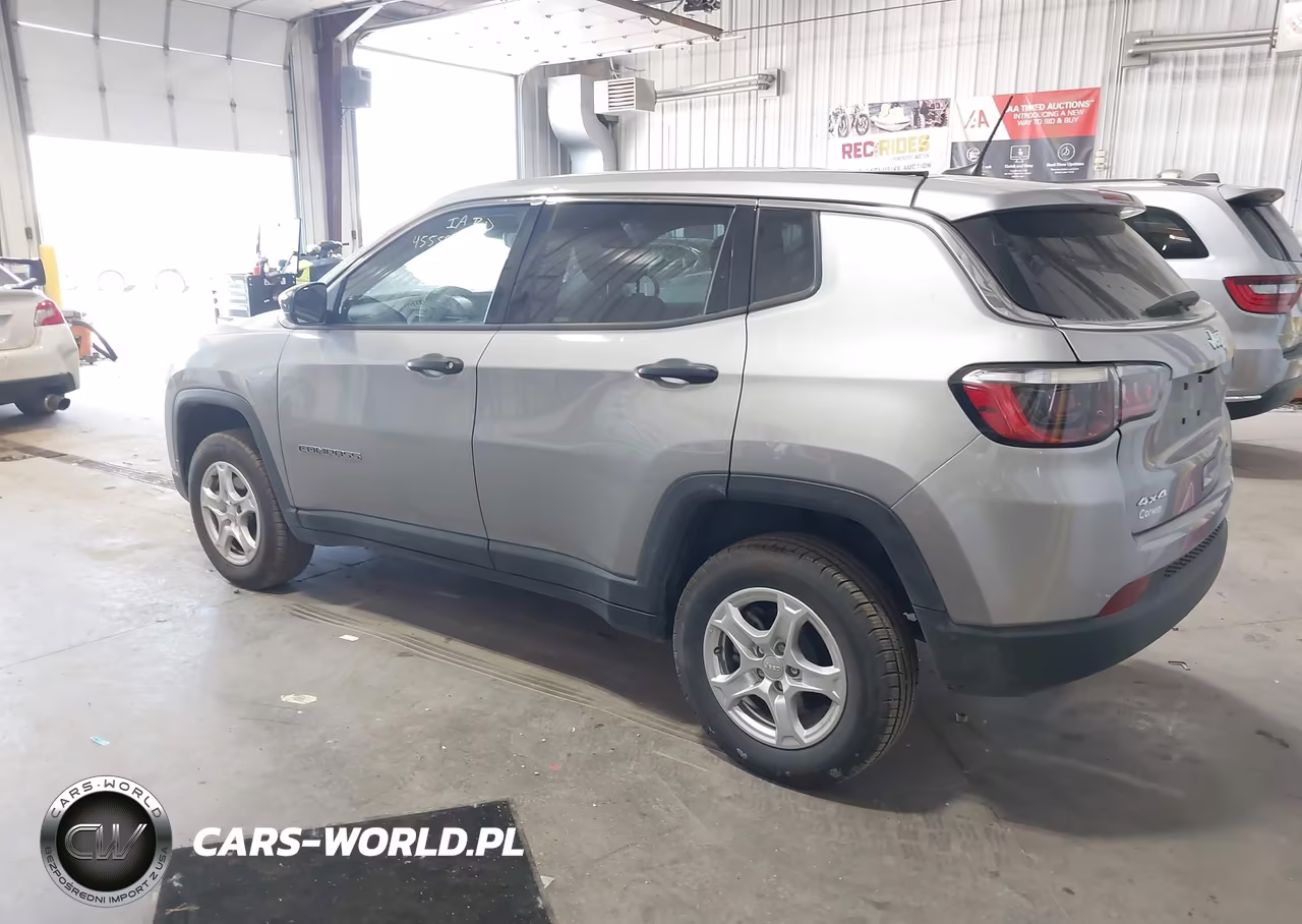 2022 Jeep Compass Sport 4X4 VIN:3C4NJDAB0NT221120 - 3