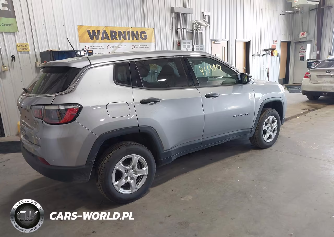 2022 Jeep Compass Sport 4X4 VIN:3C4NJDAB0NT221120 - 4