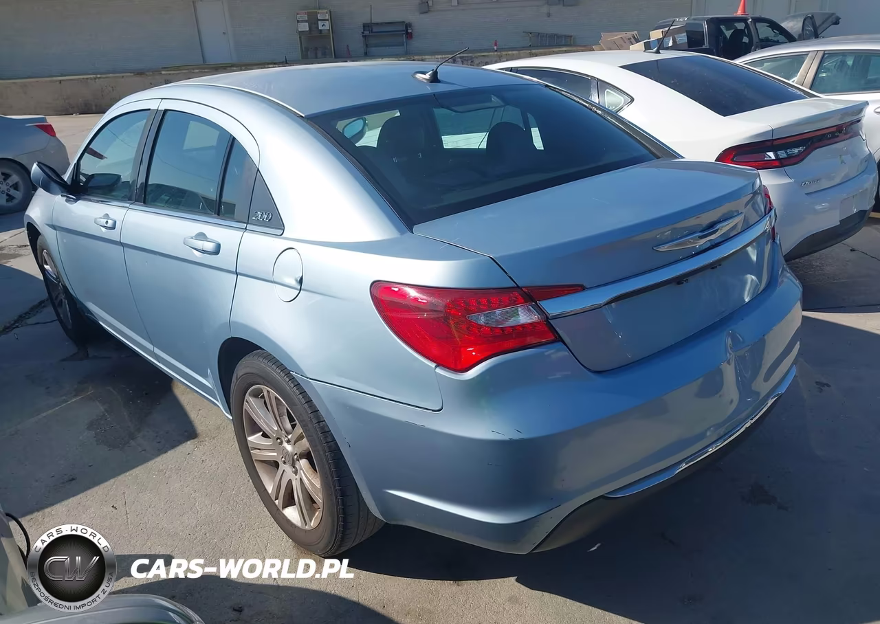 2013 Chrysler 200 Touring VIN:1C3CCBBB1DN512961 - 3