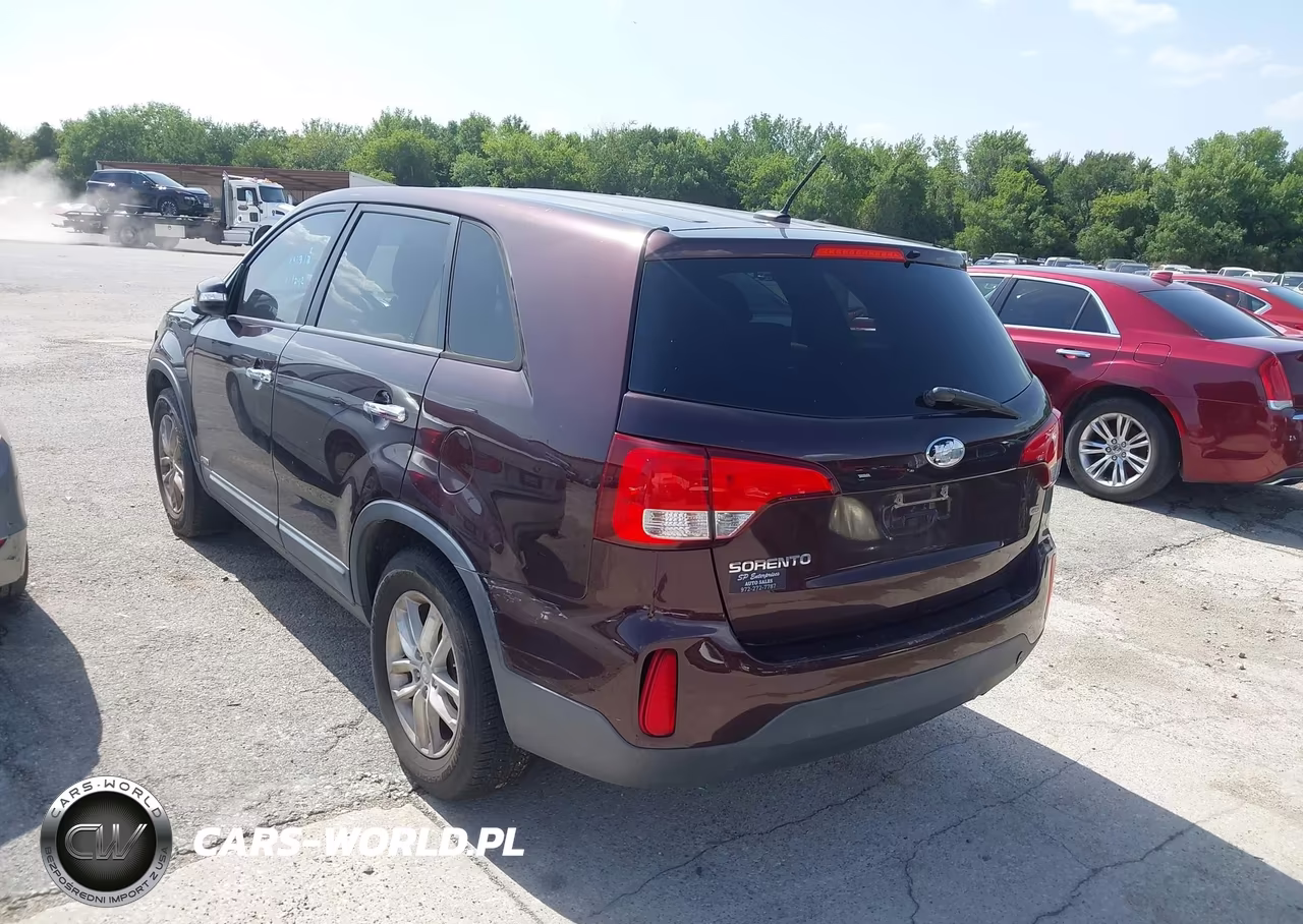 2014 Kia Sorento Lx VIN:5XYKTCA6XEG547914 - 3