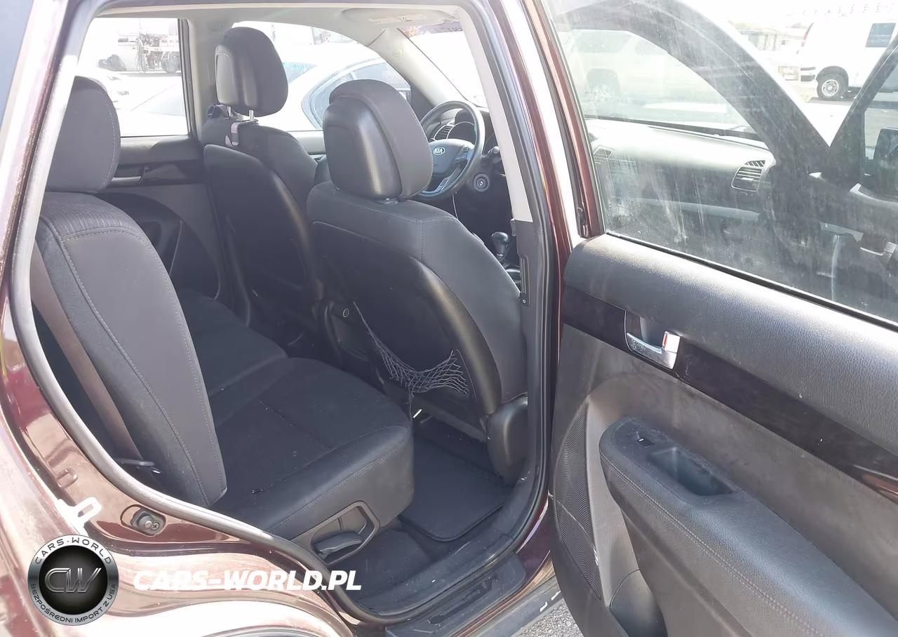 2014 Kia Sorento Lx VIN:5XYKTCA6XEG547914 - 8