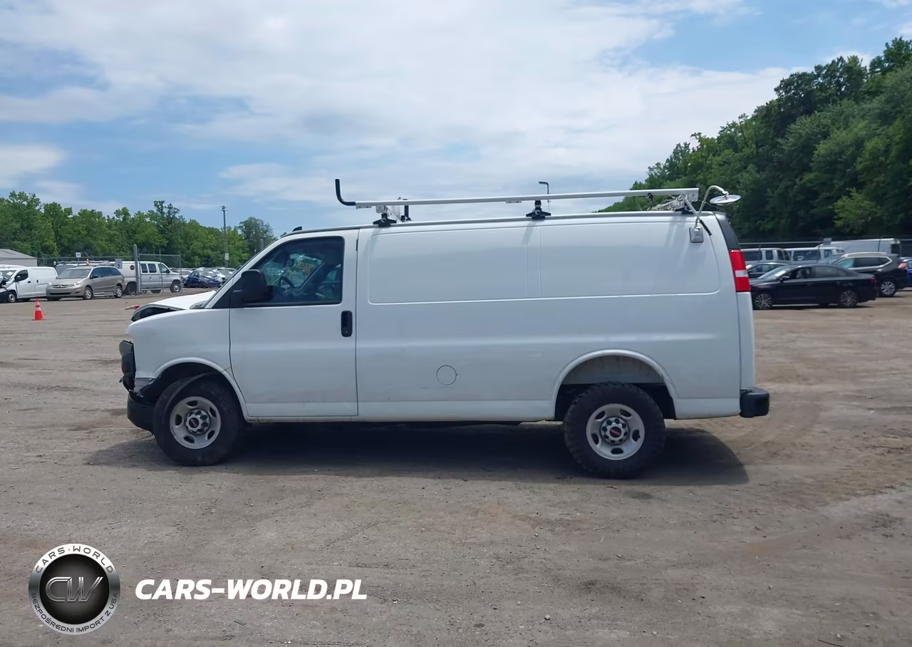 2025 GMC Savana Cargo Rwd 3500 Regular Wheelbase Work Van VIN:1GTZ7GF76S1174779 - 14