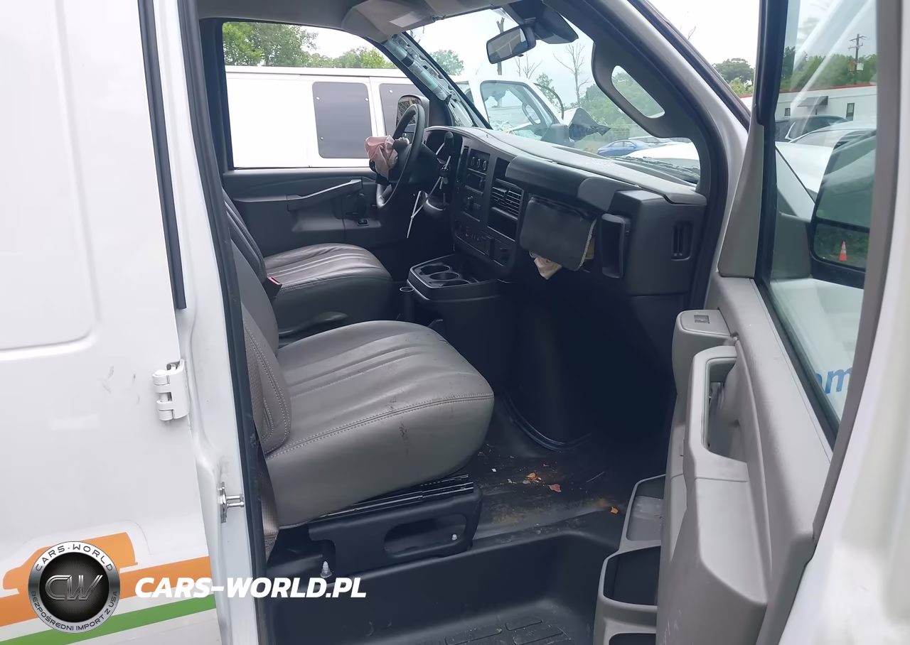 2025 GMC Savana Cargo Rwd 3500 Regular Wheelbase Work Van VIN:1GTZ7GF76S1174779 - 5