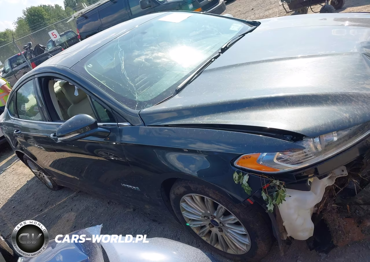 2015 Ford Fusion Hybrid Se VIN:3FA6P0LU8FR158671 - 14