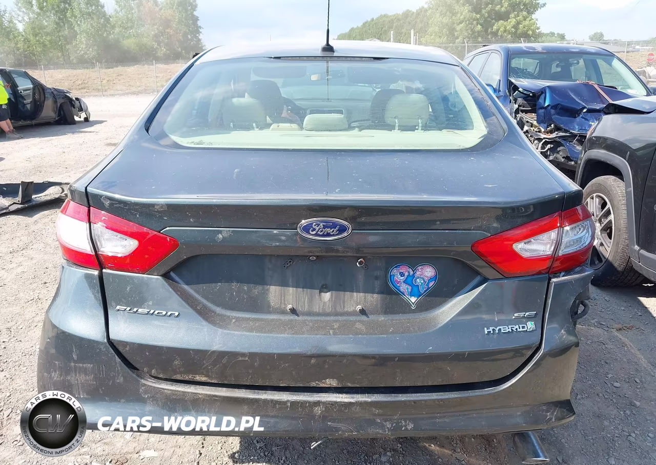 2015 Ford Fusion Hybrid Se VIN:3FA6P0LU8FR158671 - 17