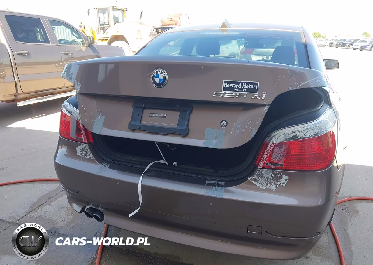 2007 BMW 525Xi VIN:WBANF33517CS40550 - 6