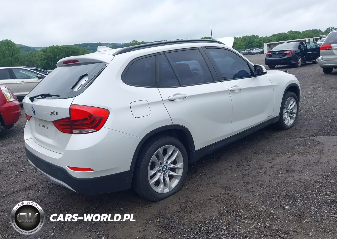 2015 BMW X1 xDrive28I VIN:WBAVL1C57FVY37928 - 4
