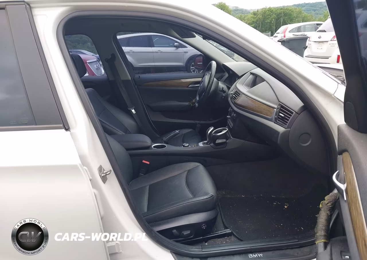 2015 BMW X1 xDrive28I VIN:WBAVL1C57FVY37928 - 5