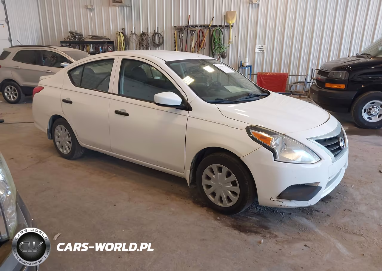 2018 Nissan Versa 1.6 S+ – zdjęcie 1 z 11