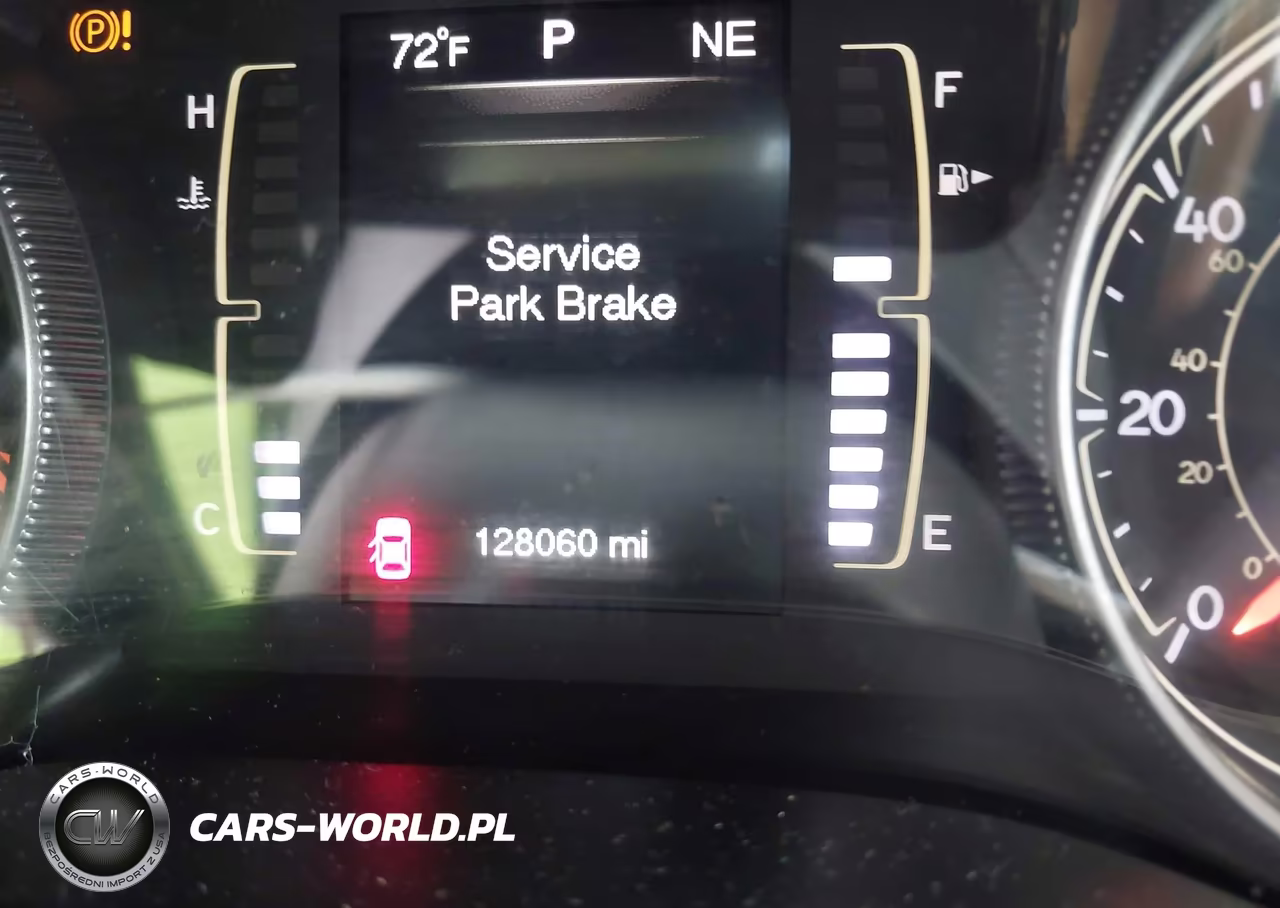 2015 Jeep Cherokee Sport VIN:1C4PJMAB3FW513008 - 15
