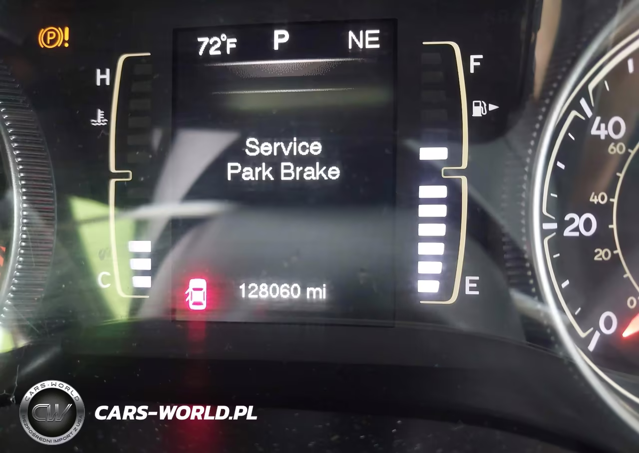 2015 Jeep Cherokee Sport VIN:1C4PJMAB3FW513008 - 7