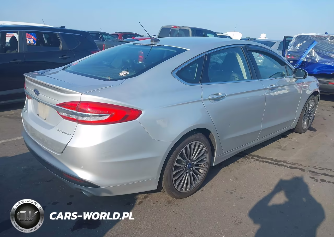 2017 Ford Fusion Energi Platinum-Titanium VIN:3FA6P0SU5HR173231 - 4