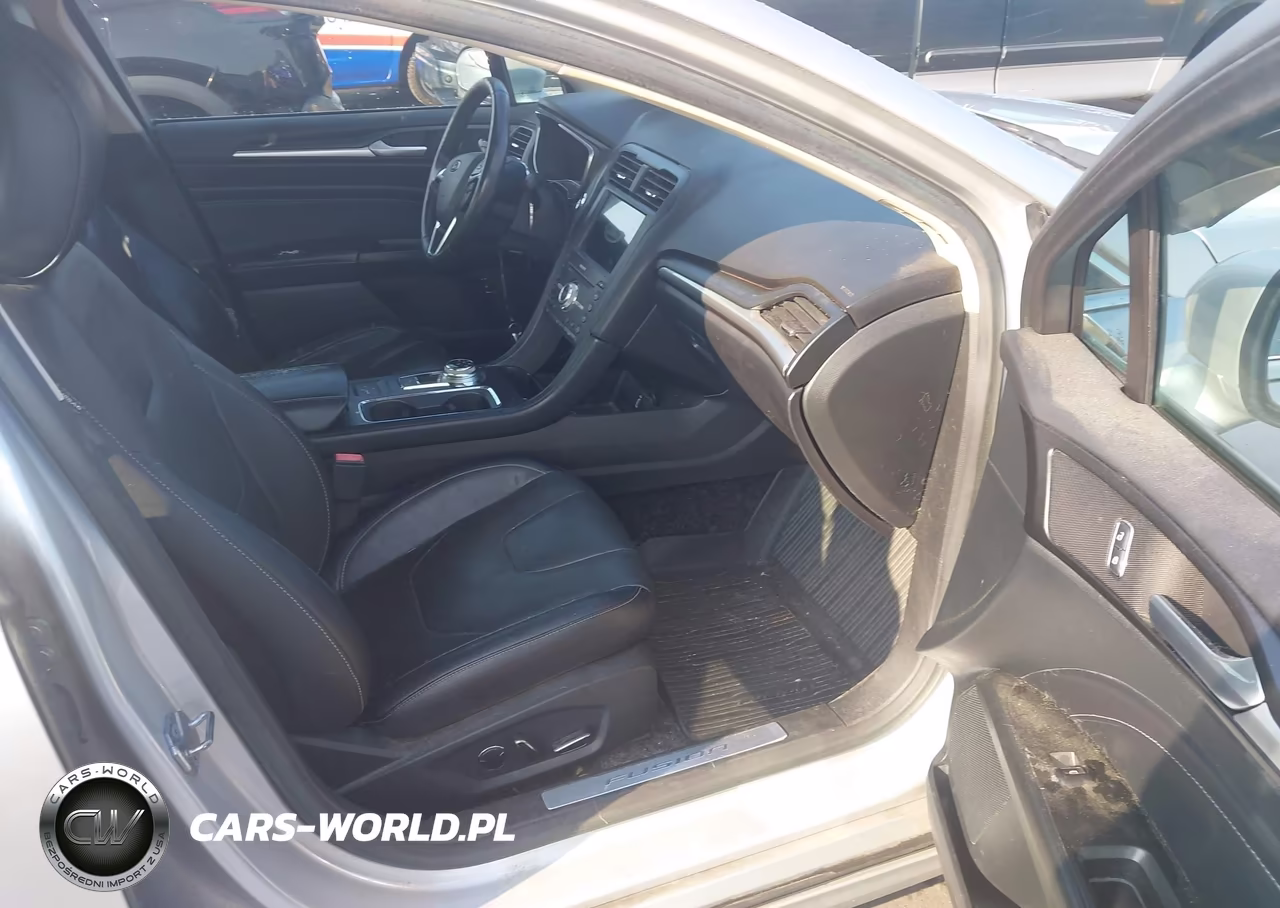 2017 Ford Fusion Energi Platinum-Titanium VIN:3FA6P0SU5HR173231 - 5