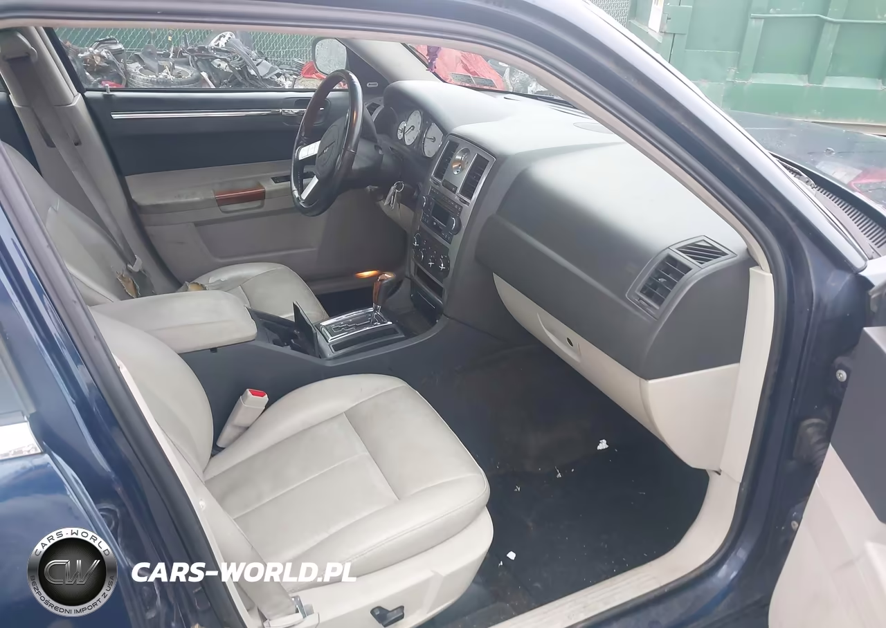 2006 Chrysler 300 Touring VIN:2C3KK53G06H370012 - 5