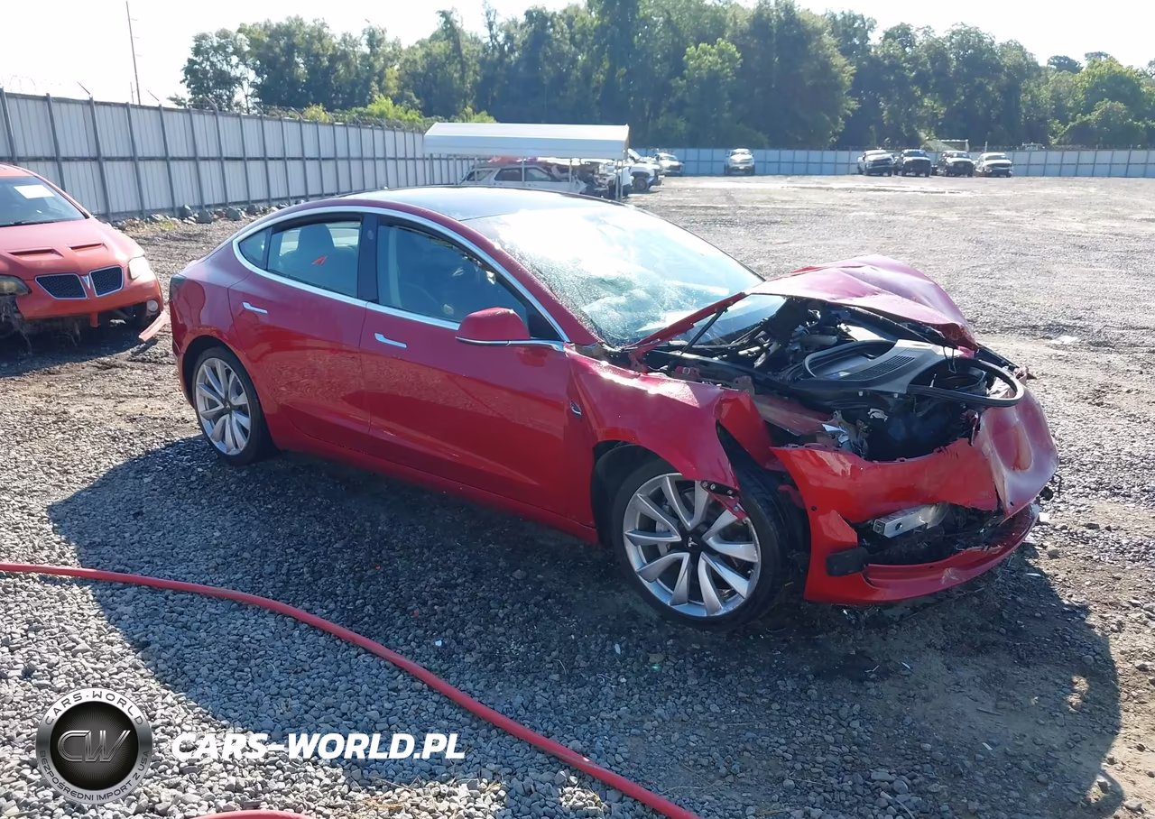 2018 Tesla Model 3 Long Range-Mid Range – zdjęcie 1 z 14