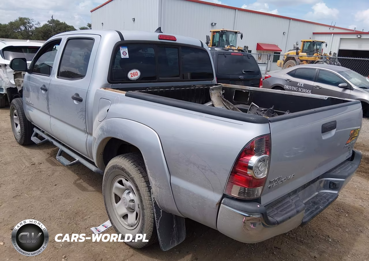 2012 Toyota Tacoma Prerunner VIN:5TFJX4GN5CX011077 - 3