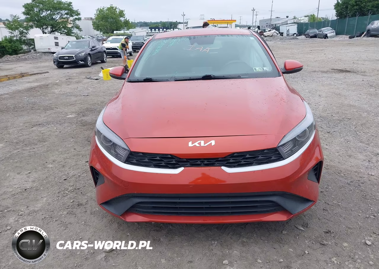 2022 Kia Forte Lxs VIN:3KPF24AD3NE437664 - 11
