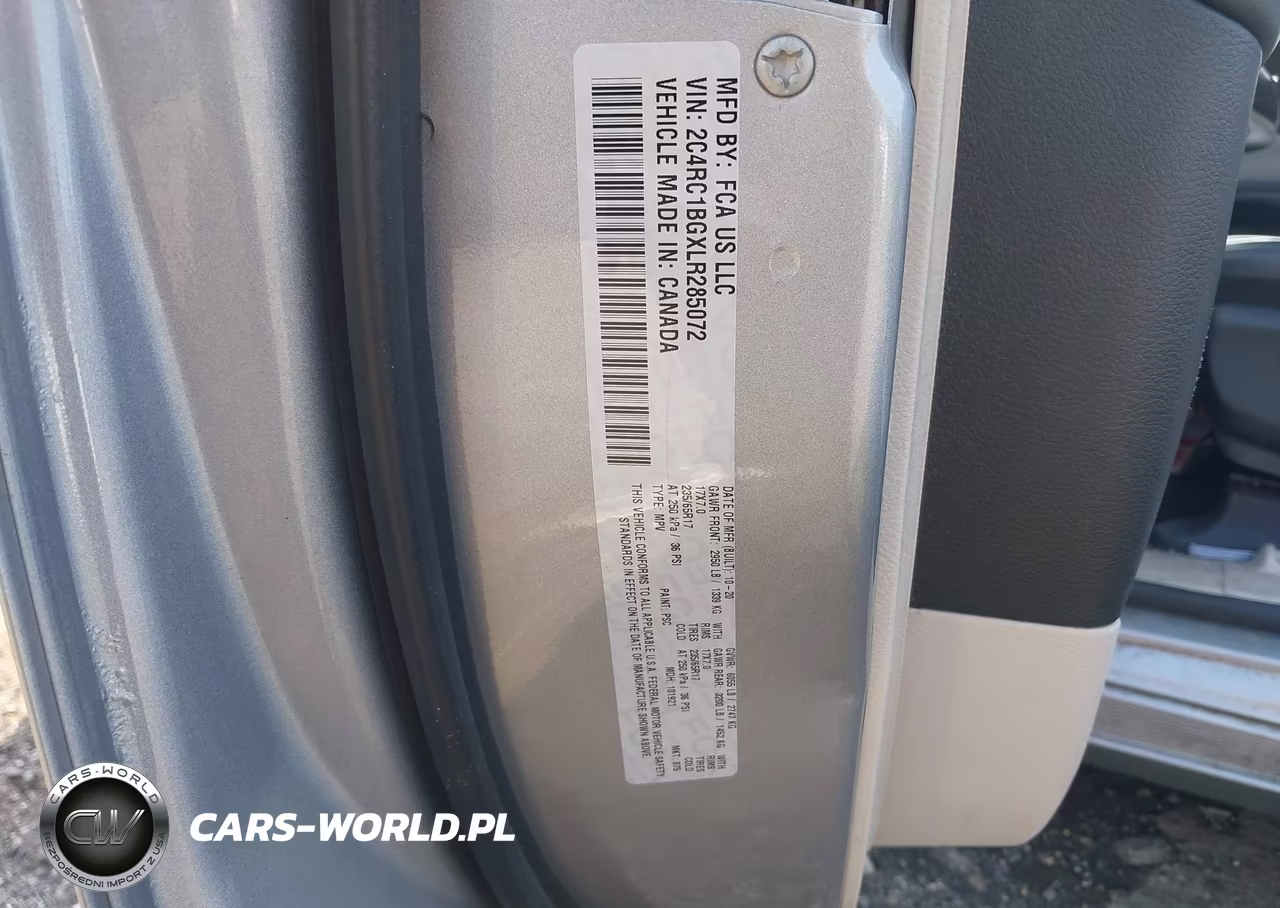 2020 Chrysler Pacifica Touring L VIN:2C4RC1BGXLR285072 - 9