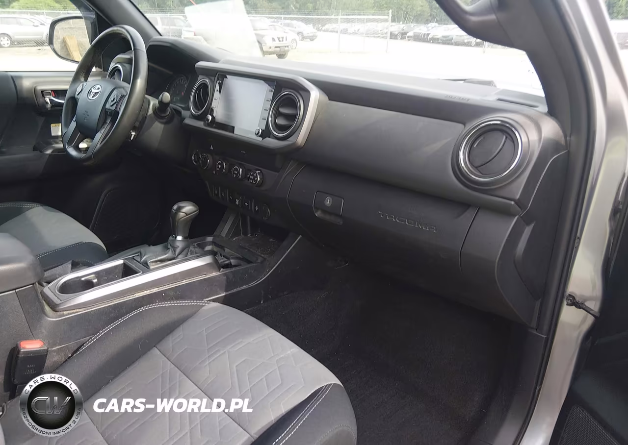 2020 Toyota Tacoma Trd Off-Road VIN:3TMCZ5ANXLM355981 - 5