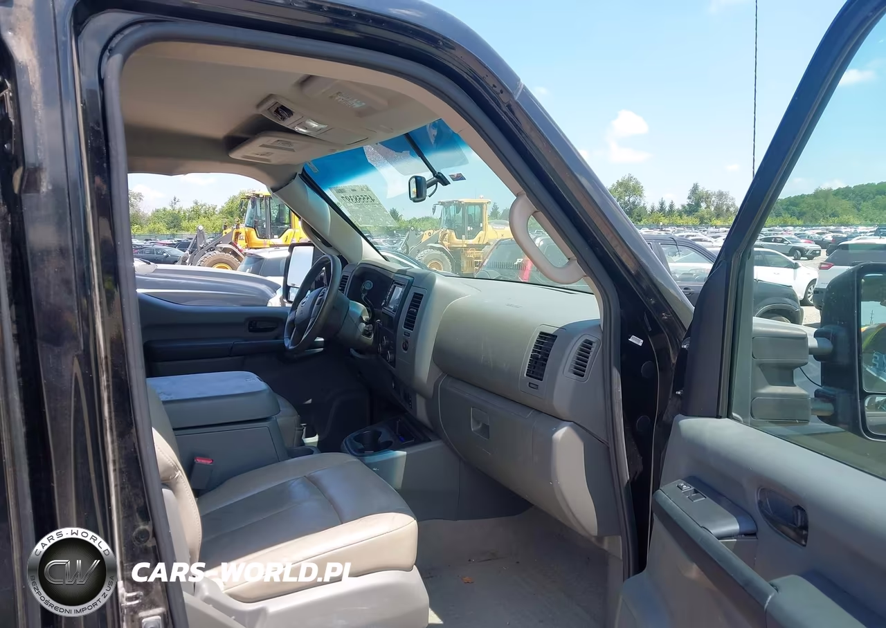 2015 Nissan Nv Passenger Nv3500 Hd Sl V8 VIN:5BZAF0AA4FN850655 - 5