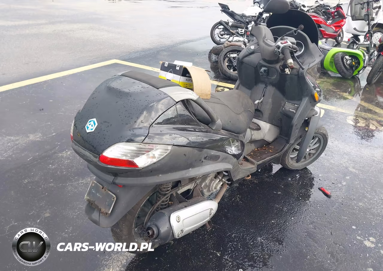 2009 Piaggio Mp3 250 VIN:ZAPM479MX95003622 - 4