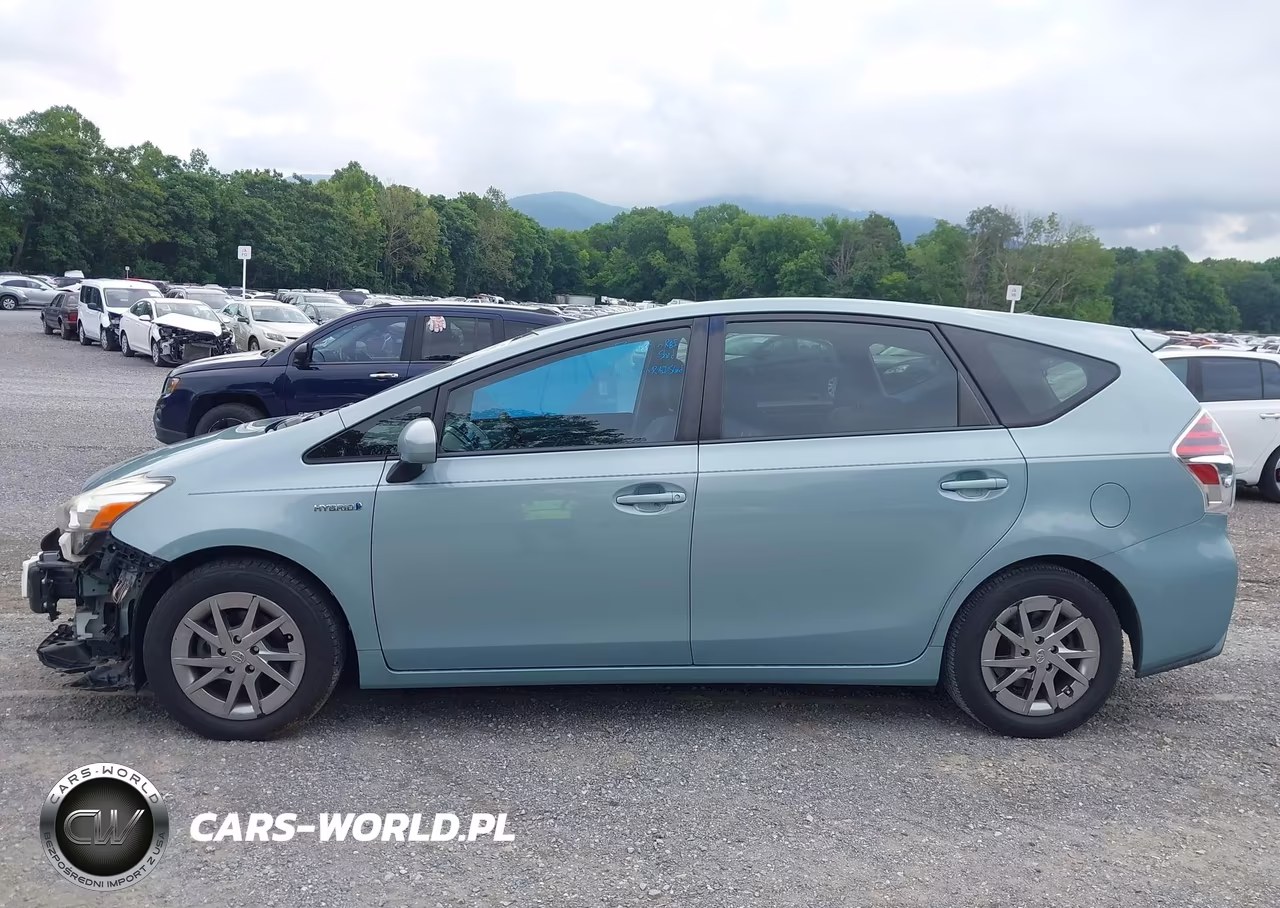 2015 Toyota Prius V Three VIN:JTDZN3EU0FJ032083 - 14