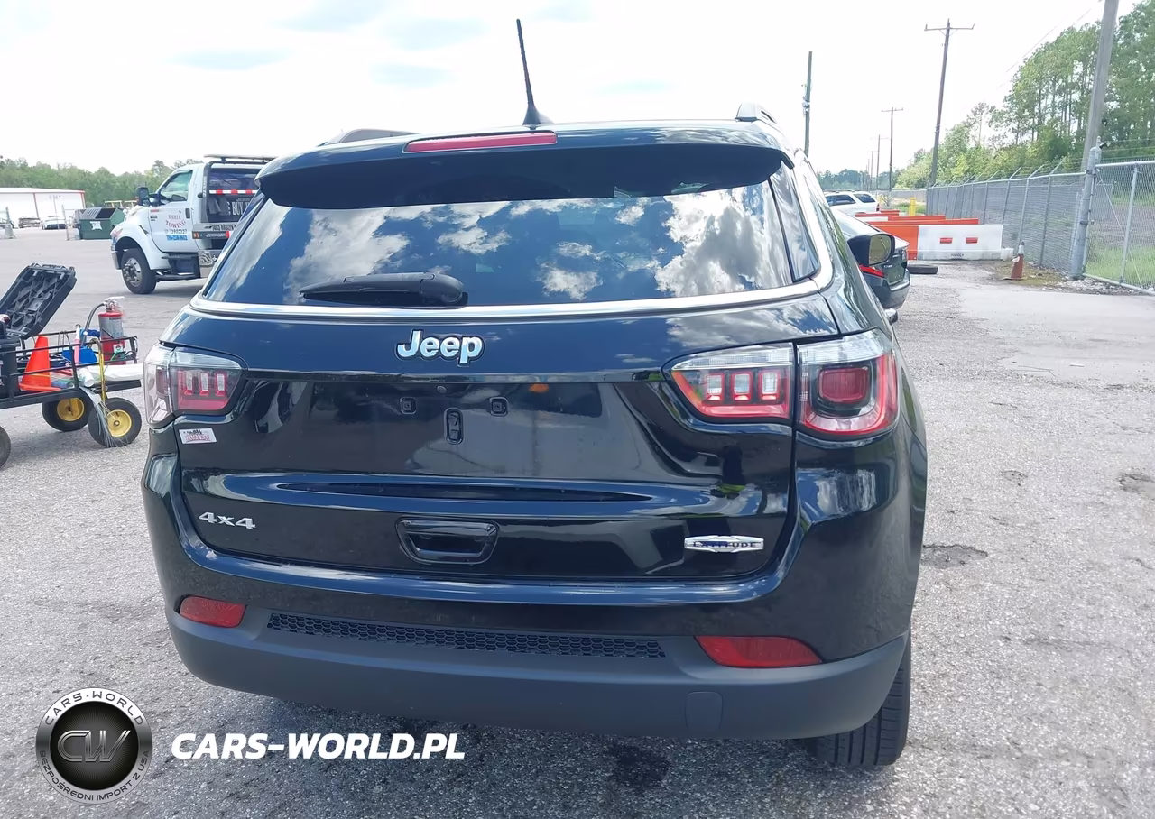 2021 Jeep Compass Latitude 4X4 VIN:3C4NJDBB1MT584555 - 16