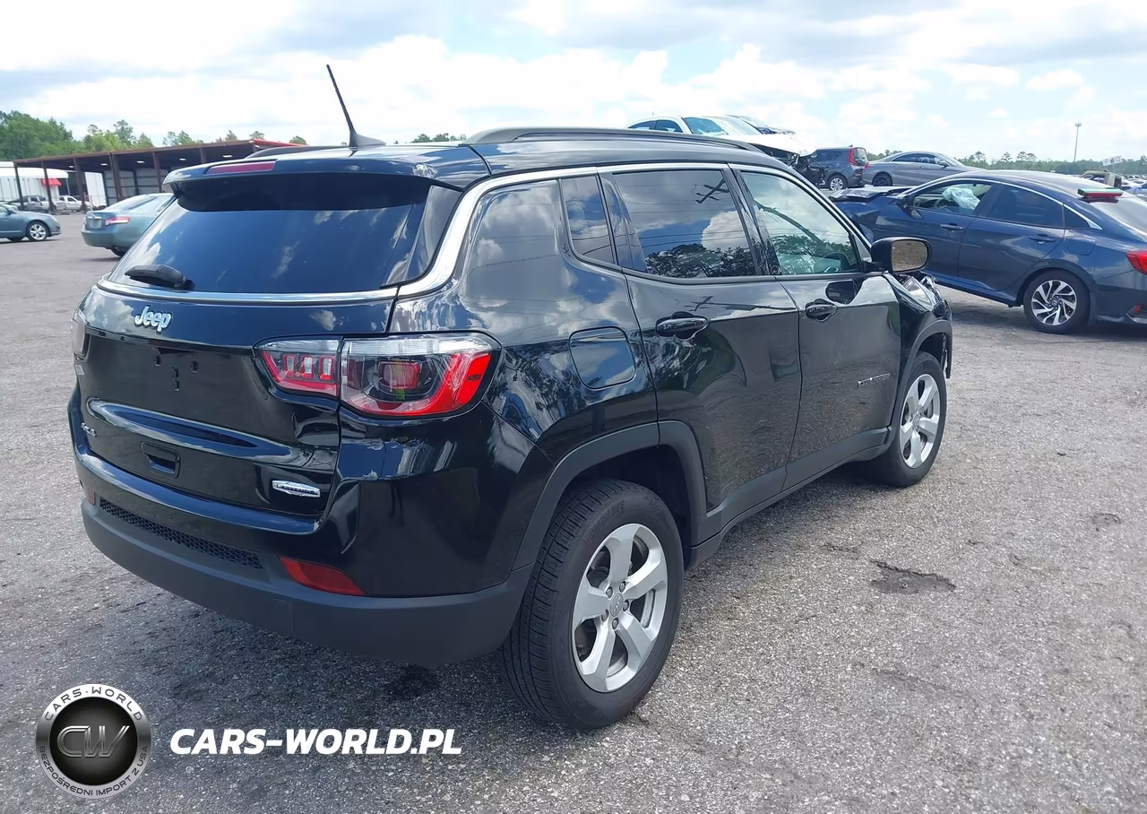 2021 Jeep Compass Latitude 4X4 VIN:3C4NJDBB1MT584555 - 4
