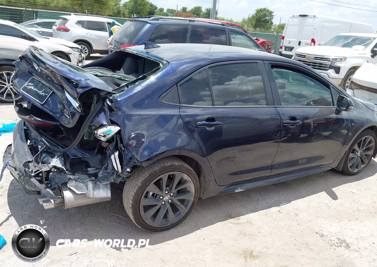 2026 Toyota Corolla Hybrid Hybrid Se VIN:JTDBCMFE6T3137053 - 4