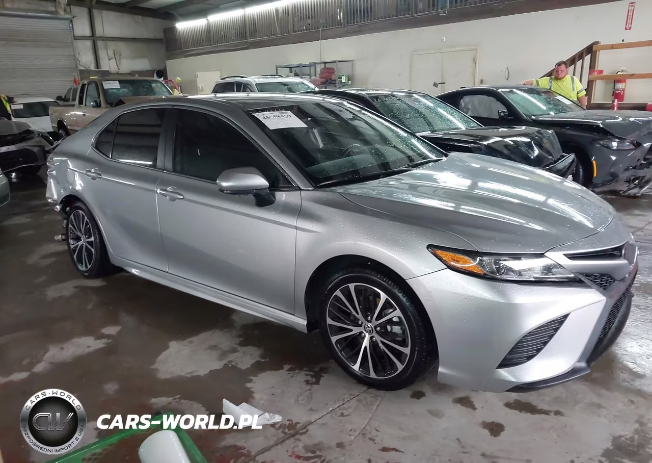 2020 Toyota Camry Se – zdjęcie 1 z 16