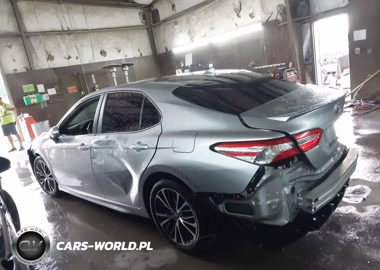 2020 Toyota Camry Se VIN:4T1G11AK2LU505564 - 14