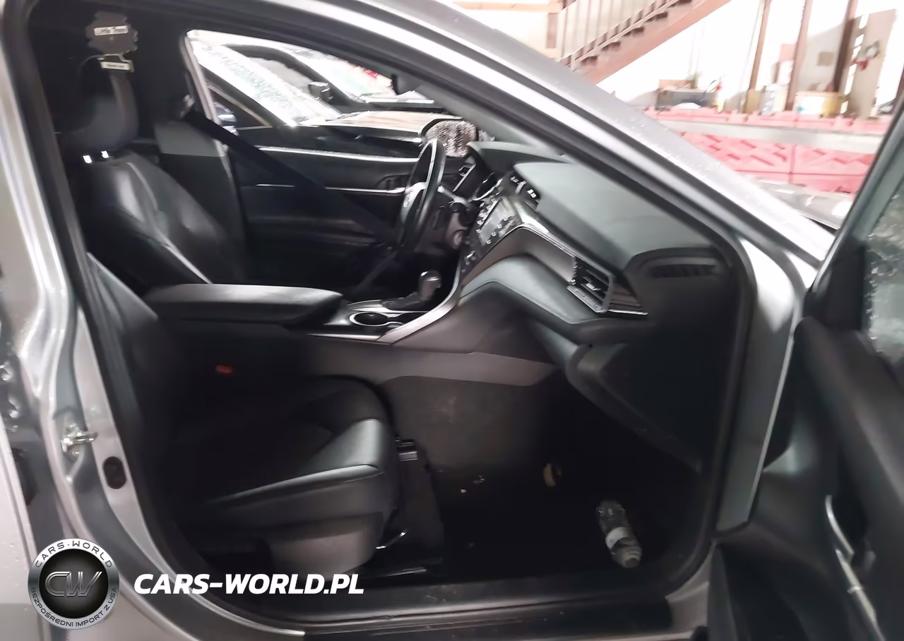 2020 Toyota Camry Se VIN:4T1G11AK2LU505564 - 5