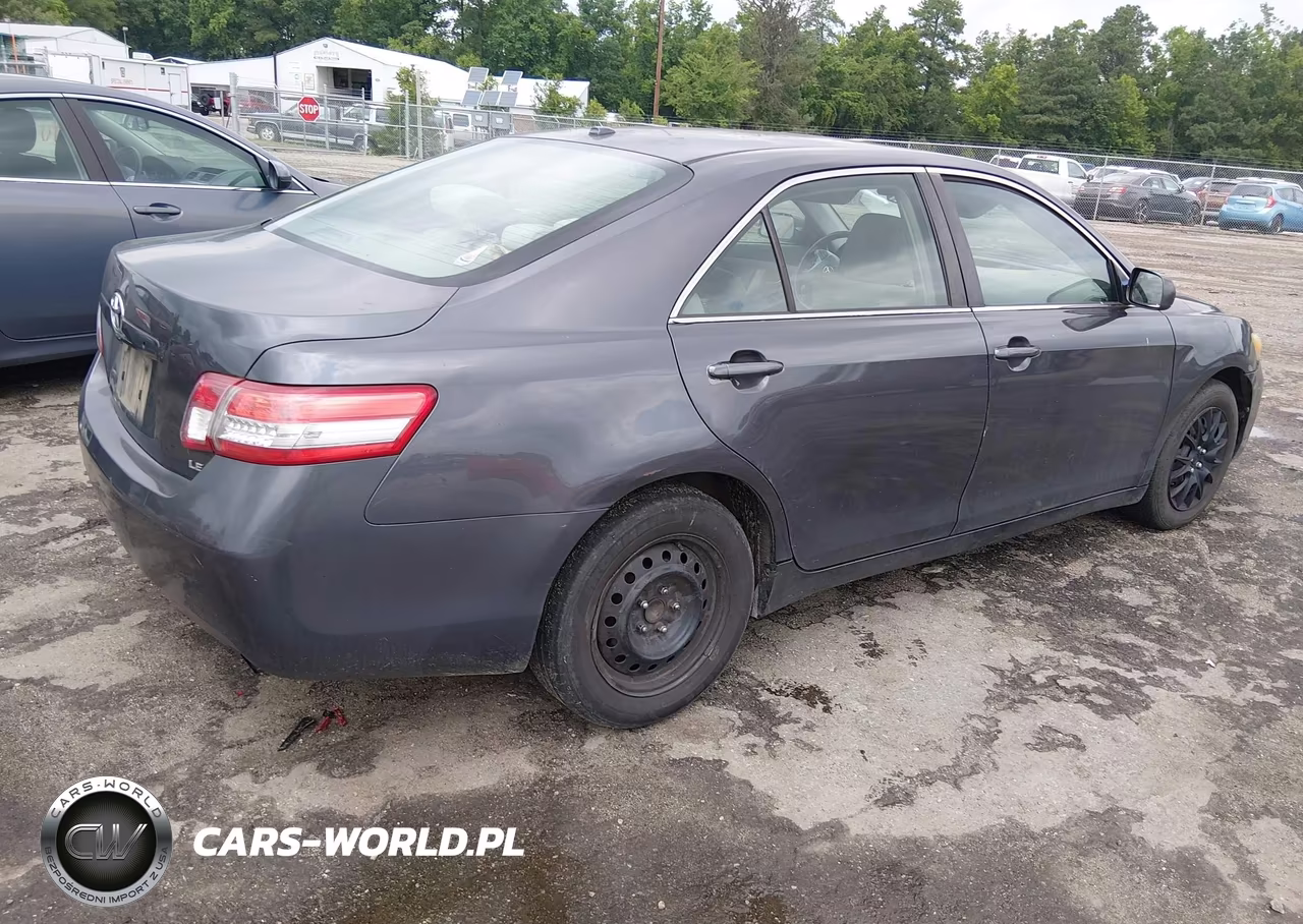 2010 Toyota Camry Le VIN:4T1BF3EK6AU530207 - 4