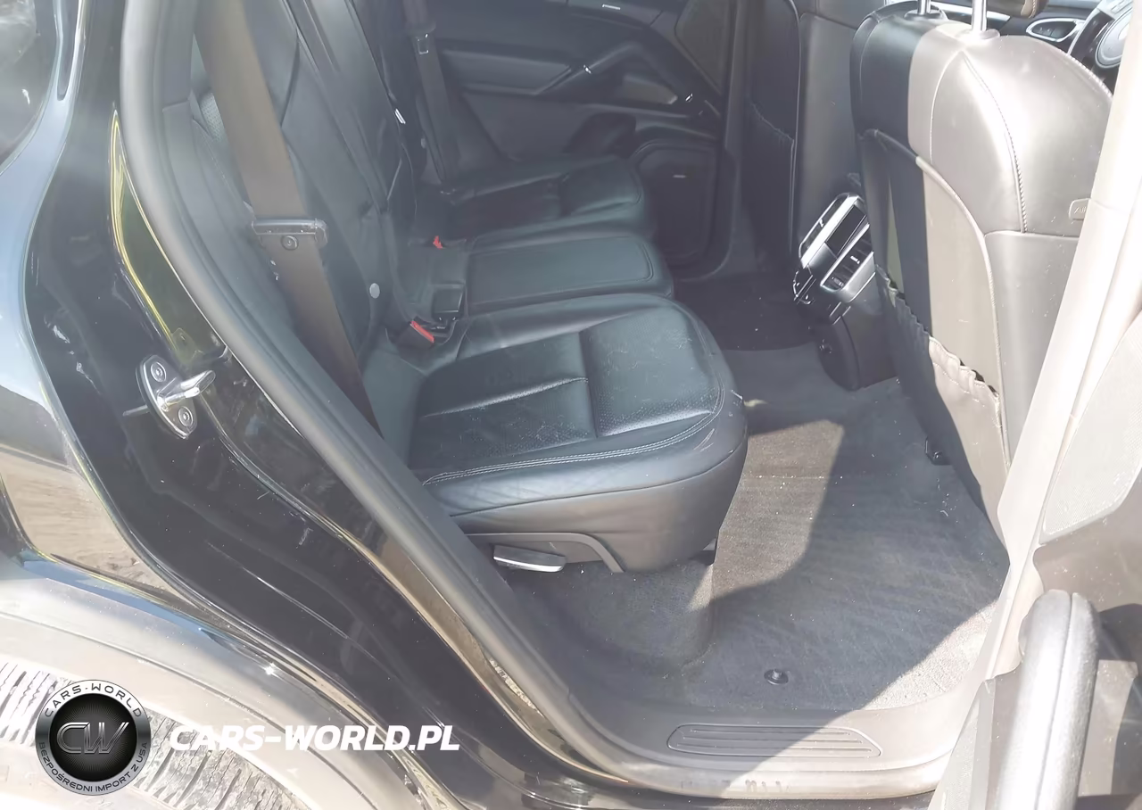 2014 Porsche Cayenne VIN:WP1AA2A23ELA93811 - 8