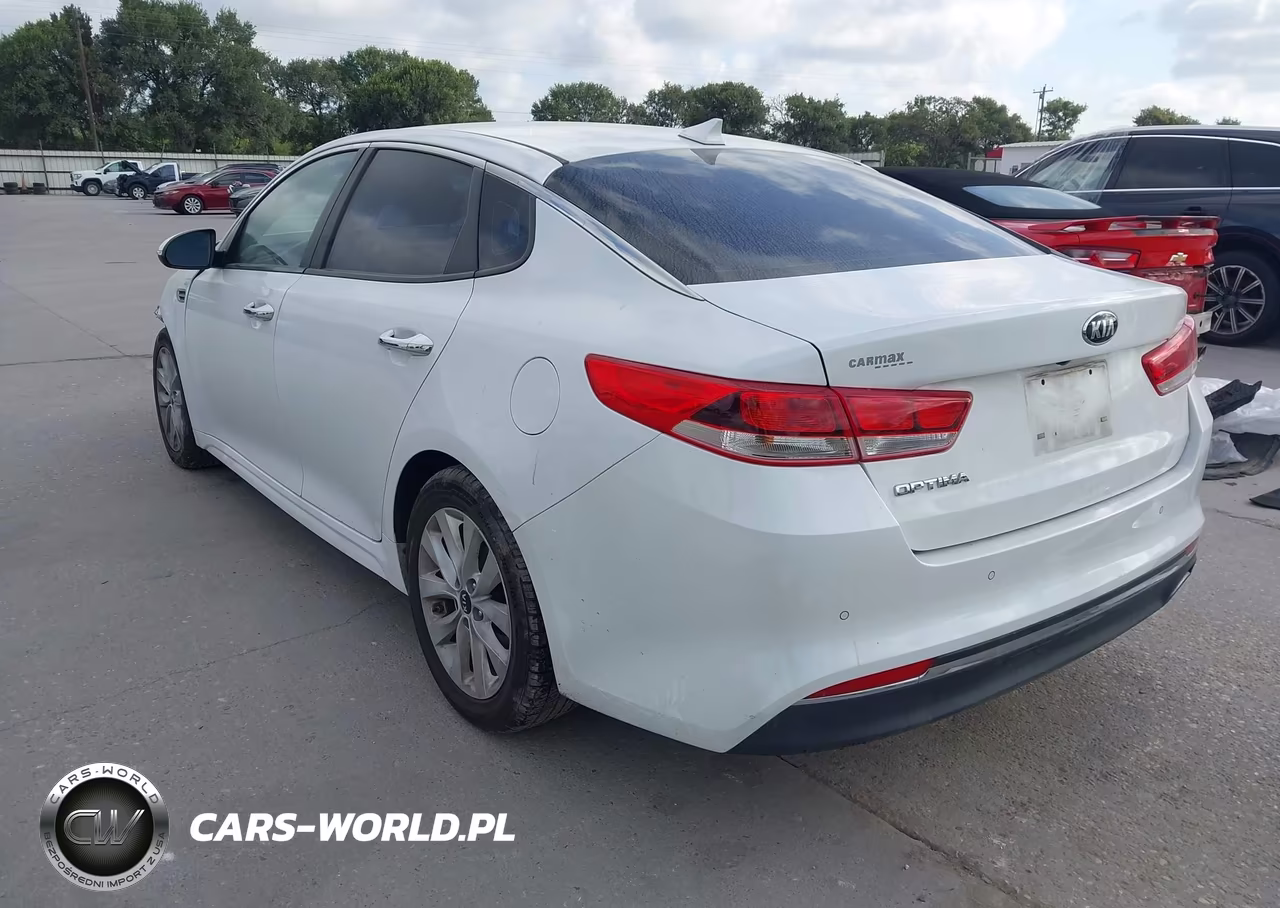 2018 Kia Optima Lx VIN:5XXGT4L34JG256984 - 3