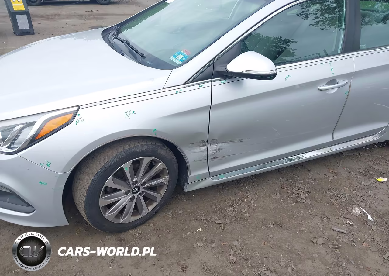 2015 Hyundai Sonata Sport VIN:5NPE34AF7FH133776 - 6