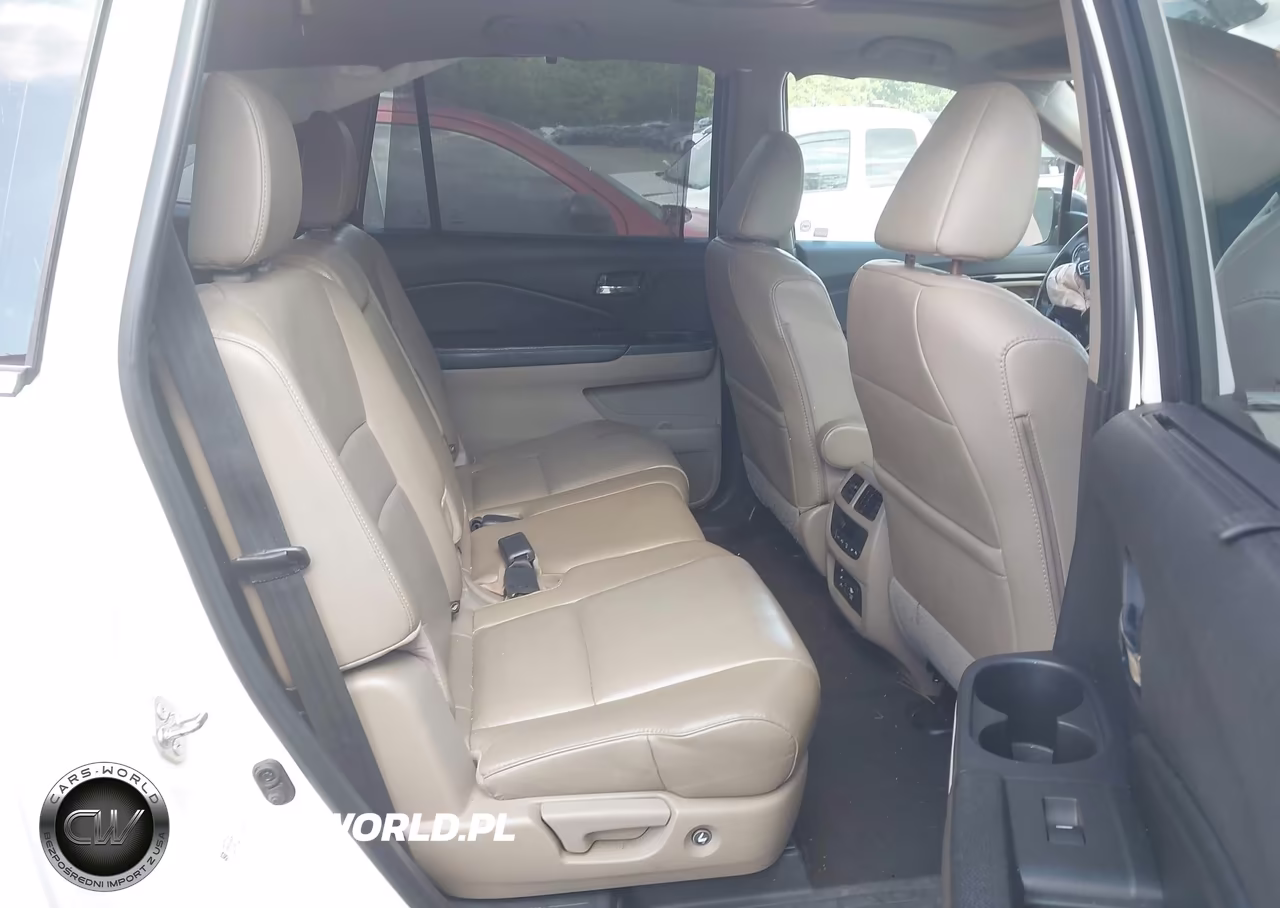 2016 Honda Pilot Touring VIN:5FNYF5H95GB013355 - 8