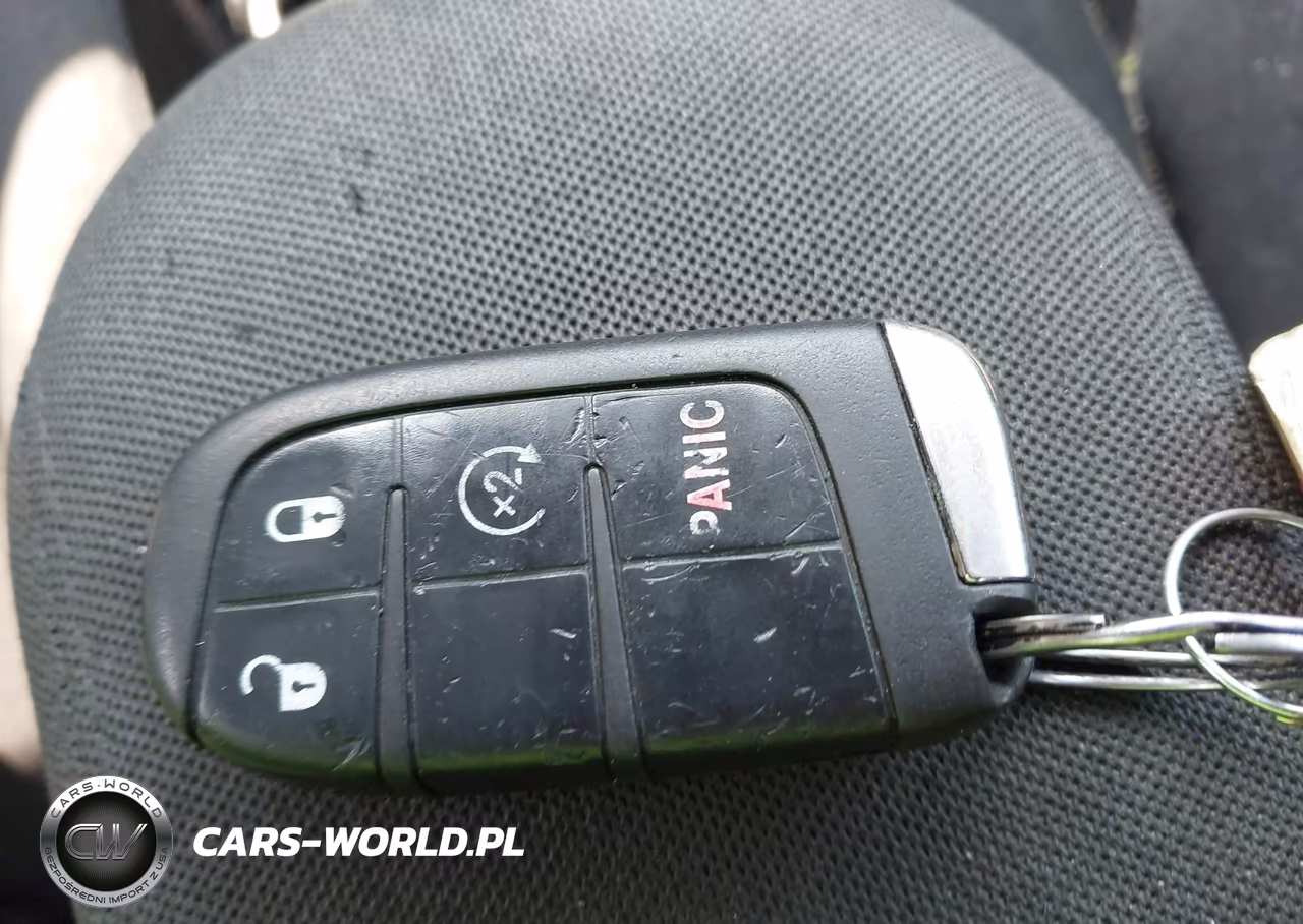 2018 Jeep Renegade Latitude Fwd VIN:ZACCJABB9JPG70575 - 11
