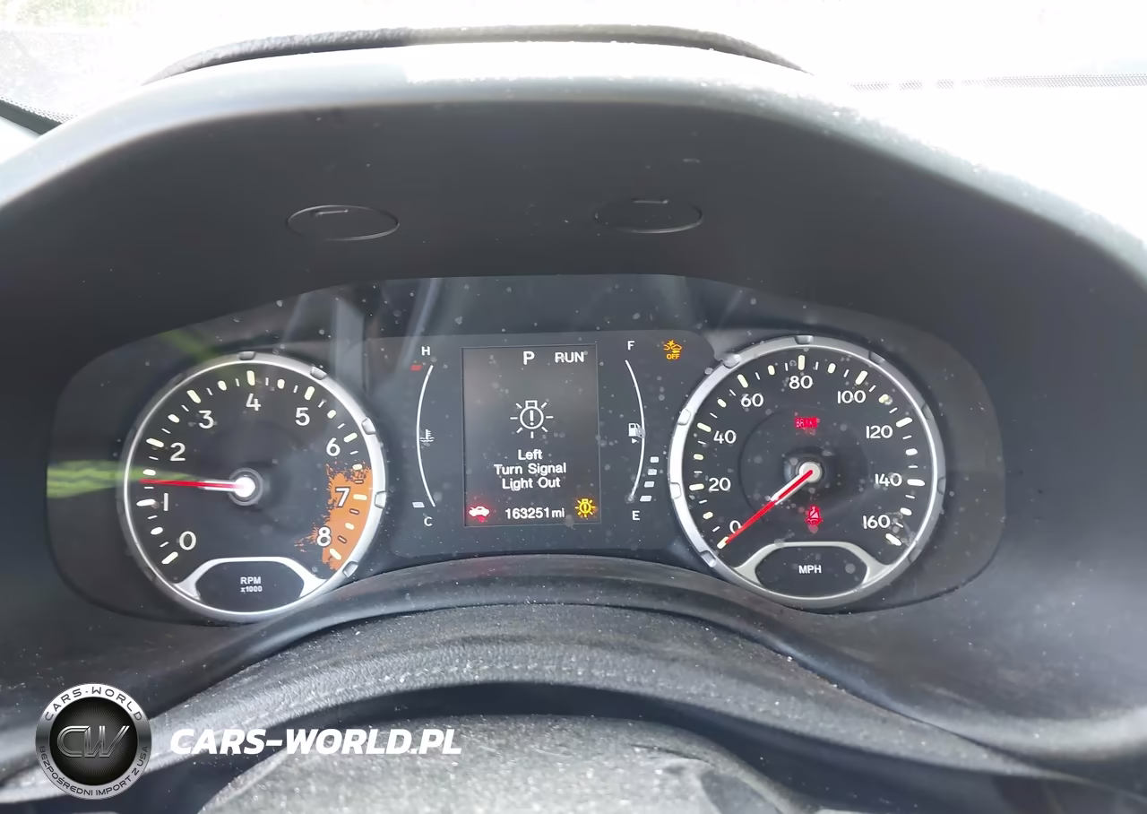 2018 Jeep Renegade Latitude Fwd VIN:ZACCJABB9JPG70575 - 7