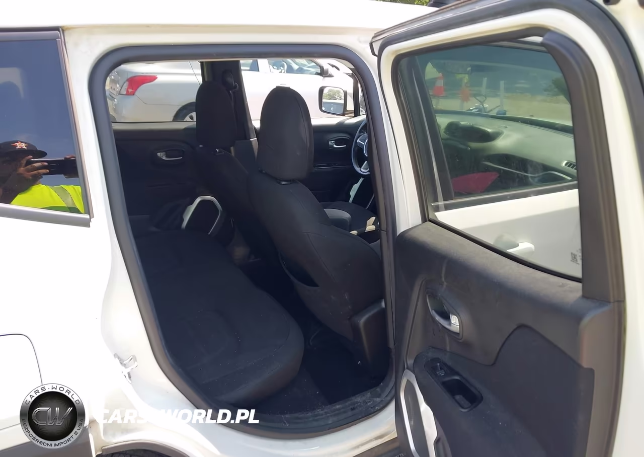 2018 Jeep Renegade Latitude Fwd VIN:ZACCJABB9JPG70575 - 8