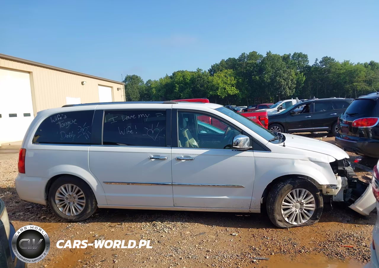 2014 Chrysler Town & Country Limited VIN:2C4RC1GG4ER329935 - 13