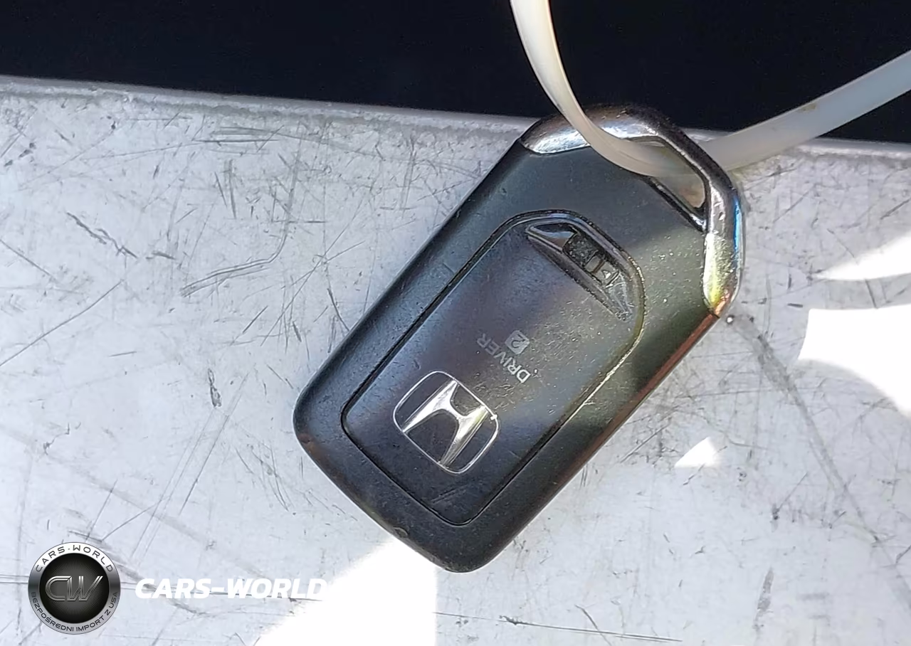 2019 Honda Pilot Touring VIN:5FNYF6H64KB034704 - 11