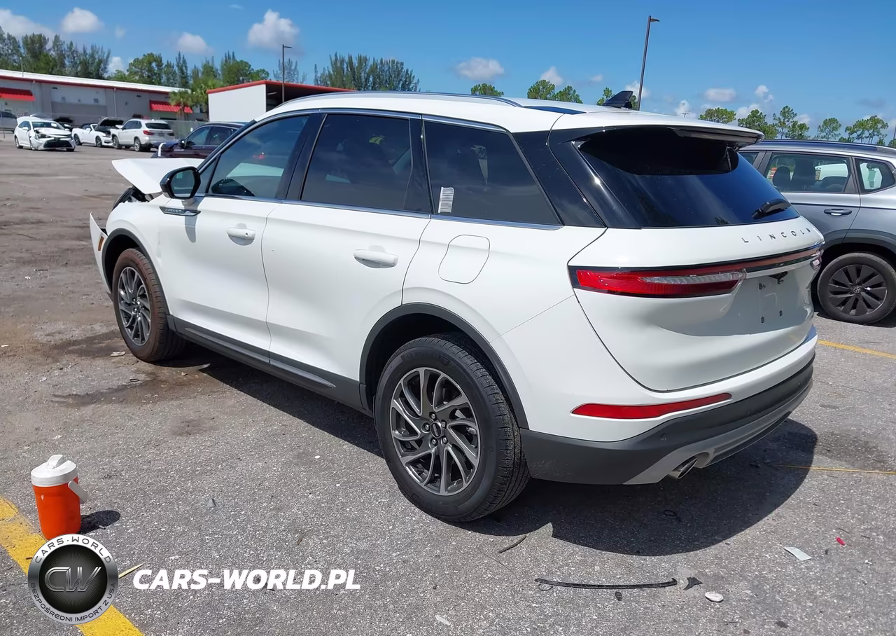 2020 Lincoln Corsair Standard VIN:5LMCJ1C99LUL24189 - 3