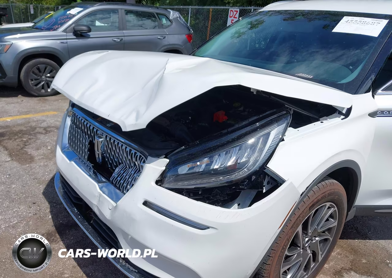 2020 Lincoln Corsair Standard VIN:5LMCJ1C99LUL24189 - 6
