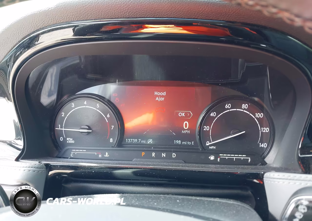2020 Lincoln Corsair Standard VIN:5LMCJ1C99LUL24189 - 7