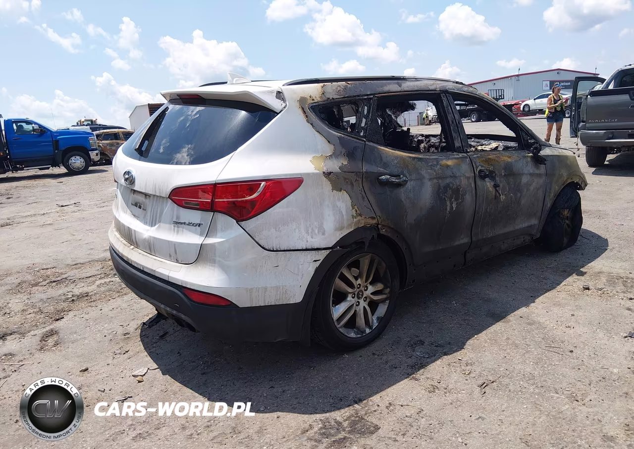 2014 Hyundai Santa Fe Sport 2.0L Turbo VIN:5XYZU3LA5EG170521 - 4