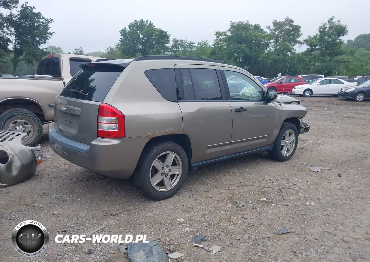 2008 Jeep Compass Sport VIN:1J8FF47W88D584686 - 4