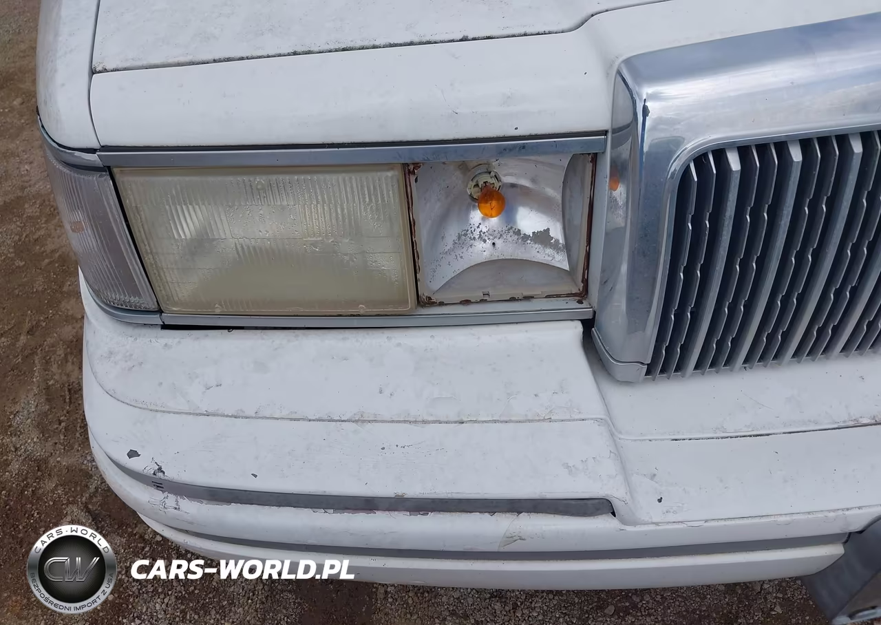 1994 Lincoln Town Car Signature-Tournament VIN:1LNLM82W5RY726366 - 6
